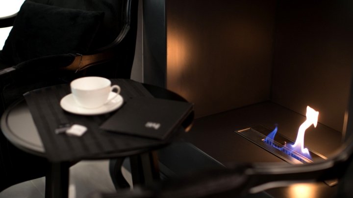 他在俄罗斯莫斯科拥有 34 家 LINII 集团旗舰店