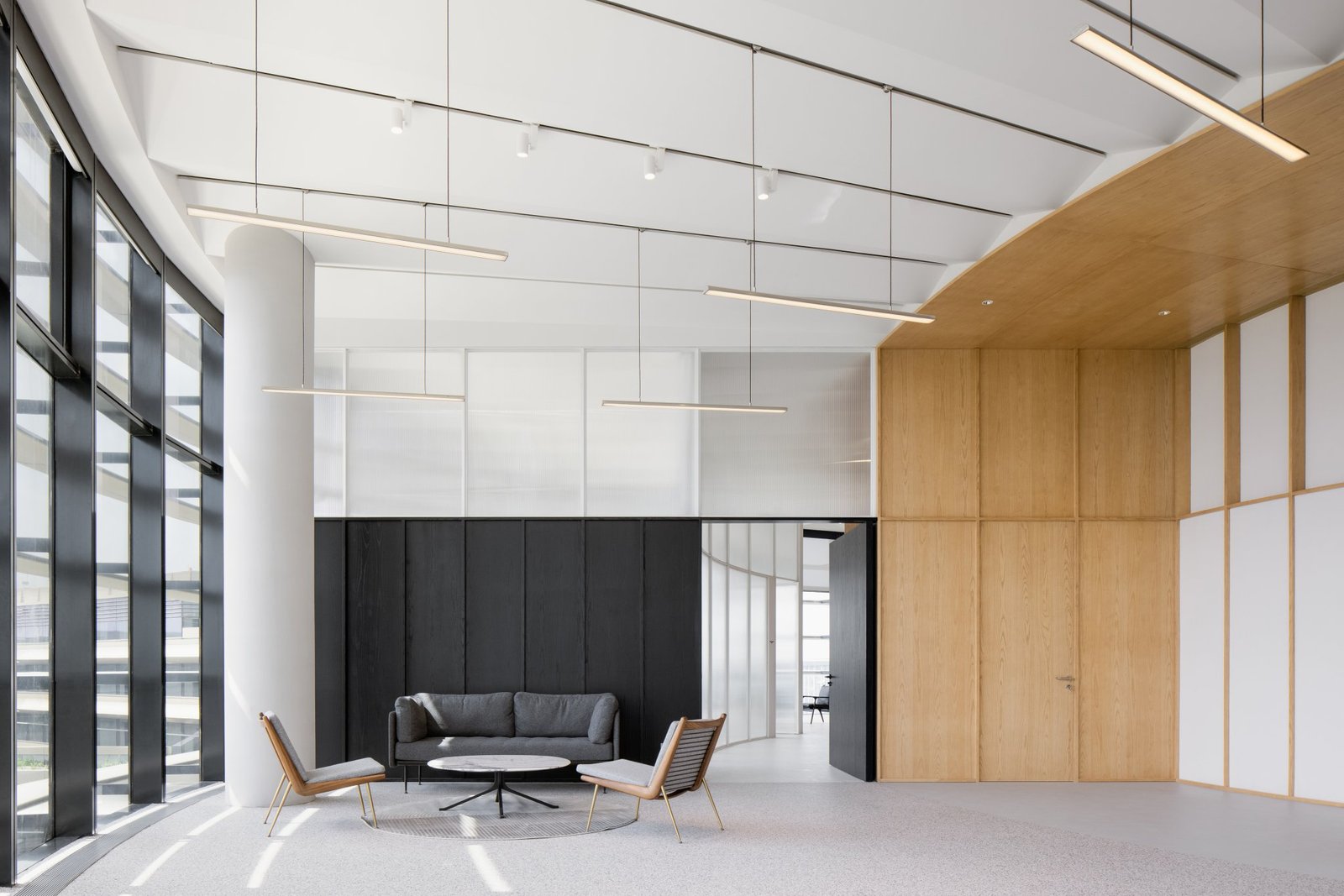 河南建业总部 by Linehouse