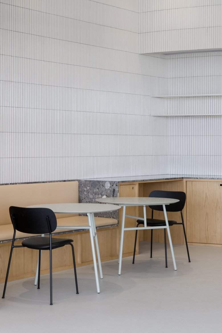 河南建业总部 by Linehouse