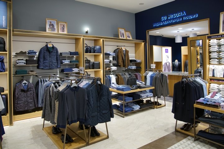 Briggs Hillier 设计的 Henderson 商店，俄罗斯莫斯科