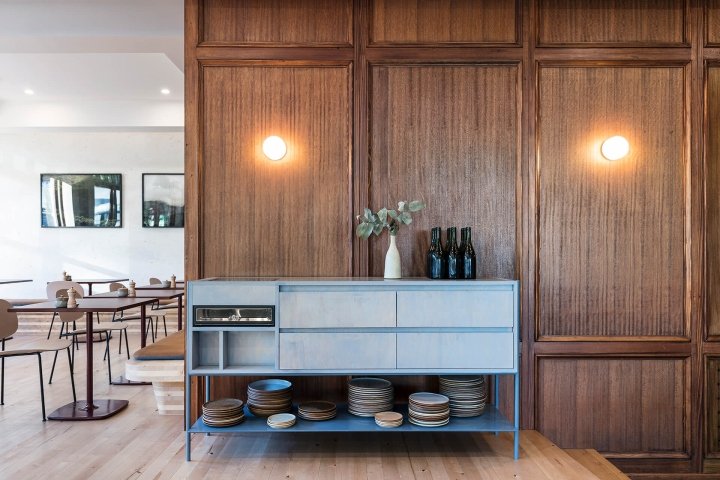 Highroad 餐厅由 Foolscap Studio 设计，澳大利亚堪培拉