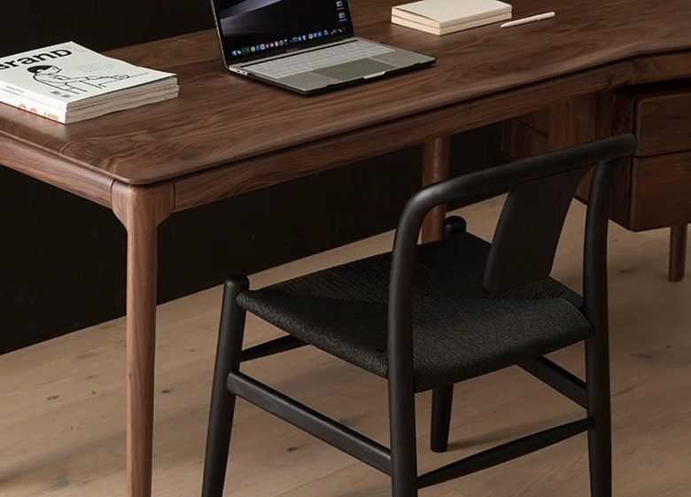 山椅由 Yen-Hao, Chu 为 Ziihome 设计