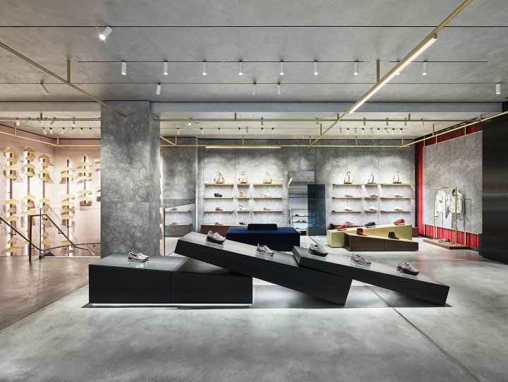 Checkland Kindleysides 的 Hogan 精品店,米兰 – 意大利 Checkland Kindleysides 的 Hogan 精品店,米兰 – 意大利