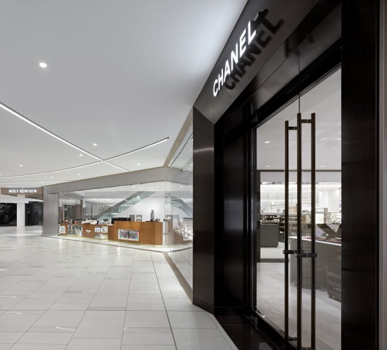 Bloor Street 和 Gensler 设计的 Holt Renfrew 旗舰店