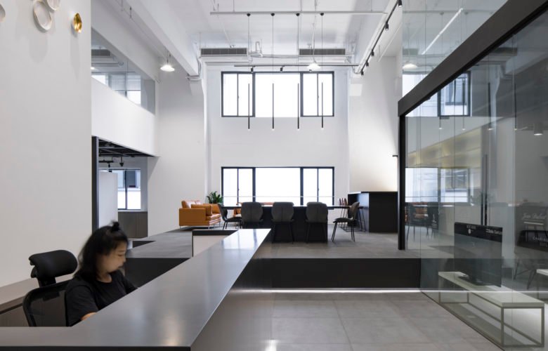 Quarta 和 Armando 设计的 Home Base 陈列室