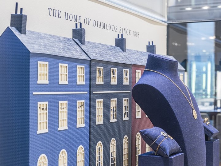 HWVisual 为戴比尔斯打造圣诞之家