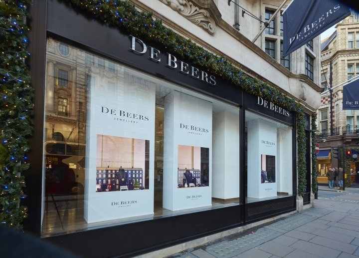 HWVisual 为戴比尔斯打造圣诞之家