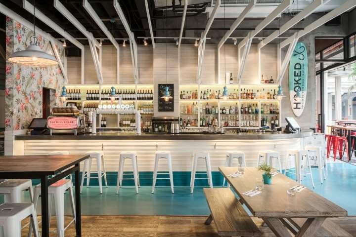 汉娜·丘吉尔 (Hannah Churchill) 设计的令人着迷的海鲜餐厅，中国上海