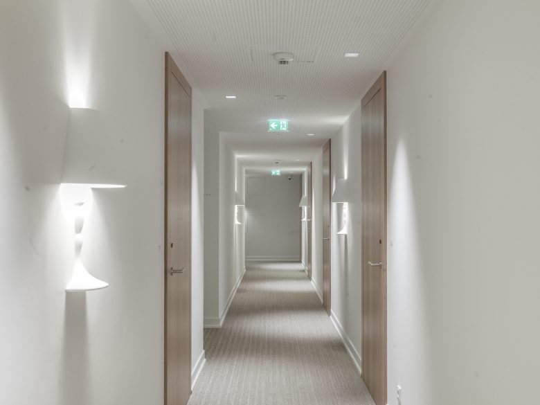 弗林特酒店 / Marte.Marte Architects