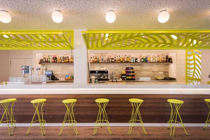 维塔莱高尔夫酒店活动大厅,格拉德卡斯特利翁 – 西班牙 维塔莱高尔夫酒店活动大厅,格拉德卡斯特利翁 – 西班牙