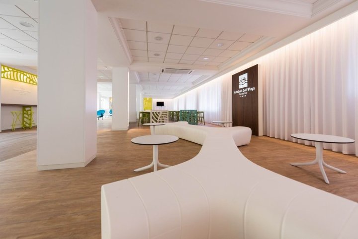 维塔莱高尔夫酒店活动大厅,格拉德卡斯特利翁 – 西班牙 维塔莱高尔夫酒店活动大厅,格拉德卡斯特利翁 – 西班牙