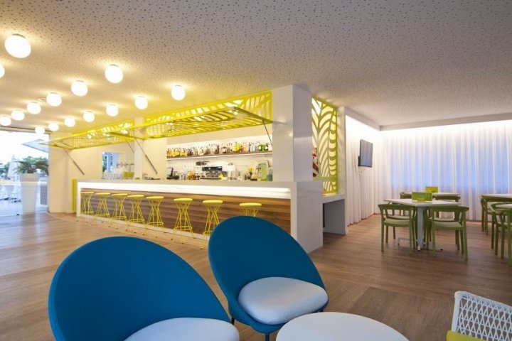 维塔莱高尔夫酒店活动大厅,格拉德卡斯特利翁 – 西班牙 维塔莱高尔夫酒店活动大厅,格拉德卡斯特利翁 – 西班牙