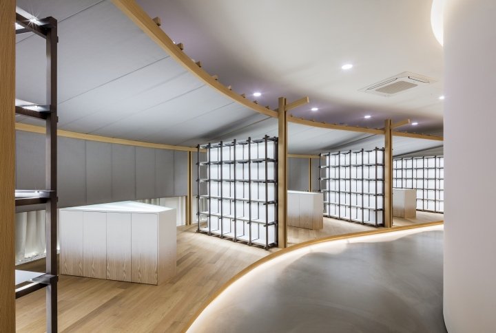 House of Ginseng by SML & THE CORNERZ，韩国荣州