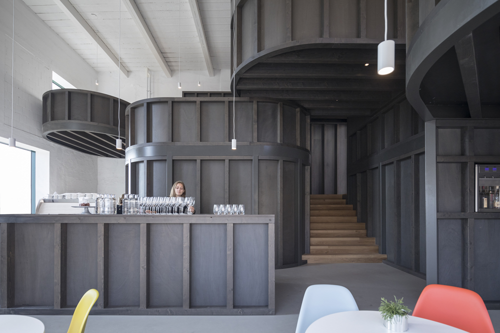 CHYBIK+KRISTOF 的葡萄酒之家