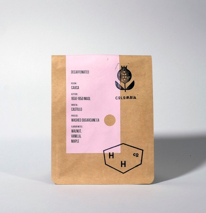 百家咖啡混合咖啡和单一来源包装由 Studio Hyte 和 Atelier Dyakova 设计