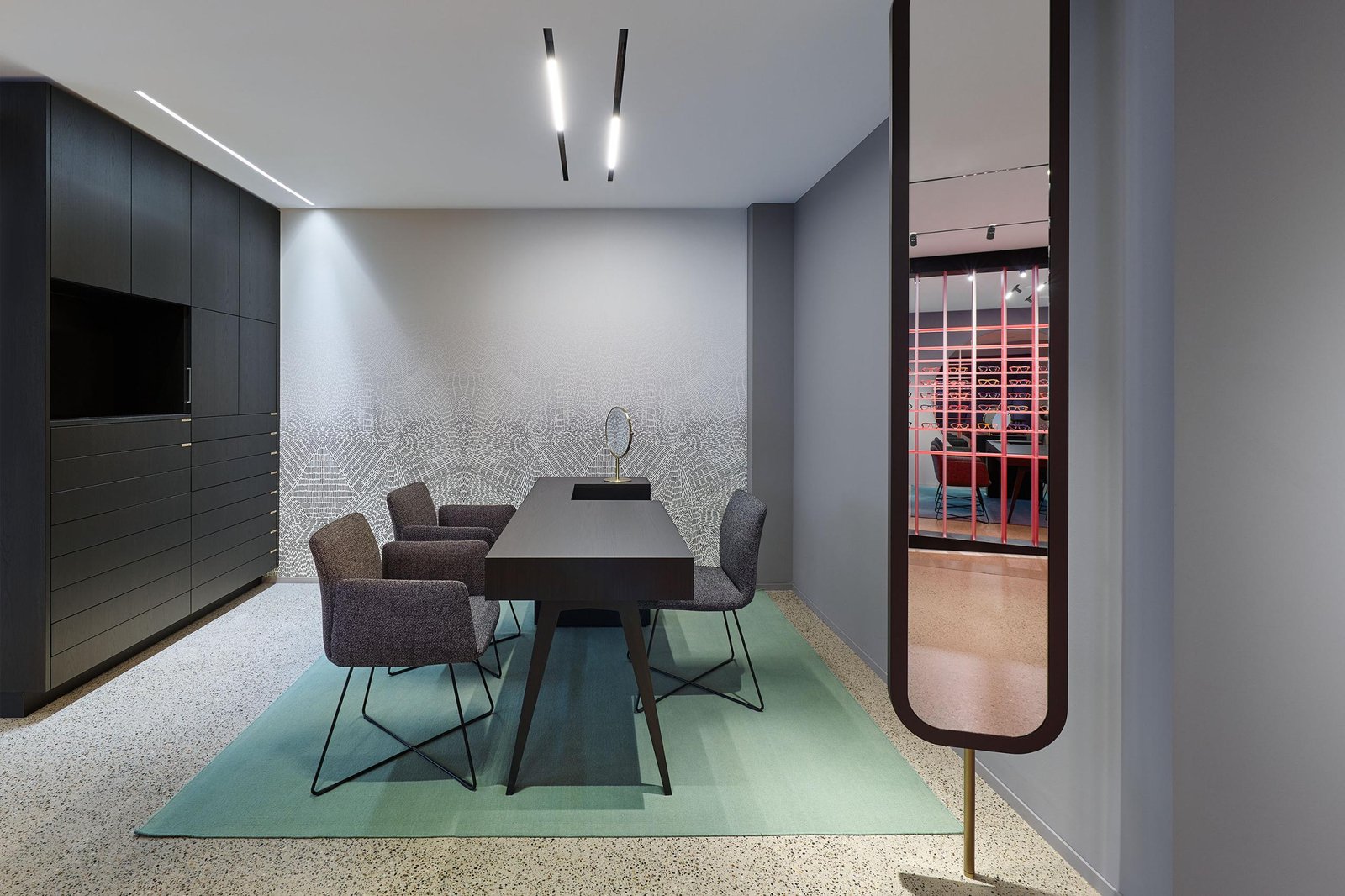 Ippolito Fleitz Group 的 Hunke 眼镜