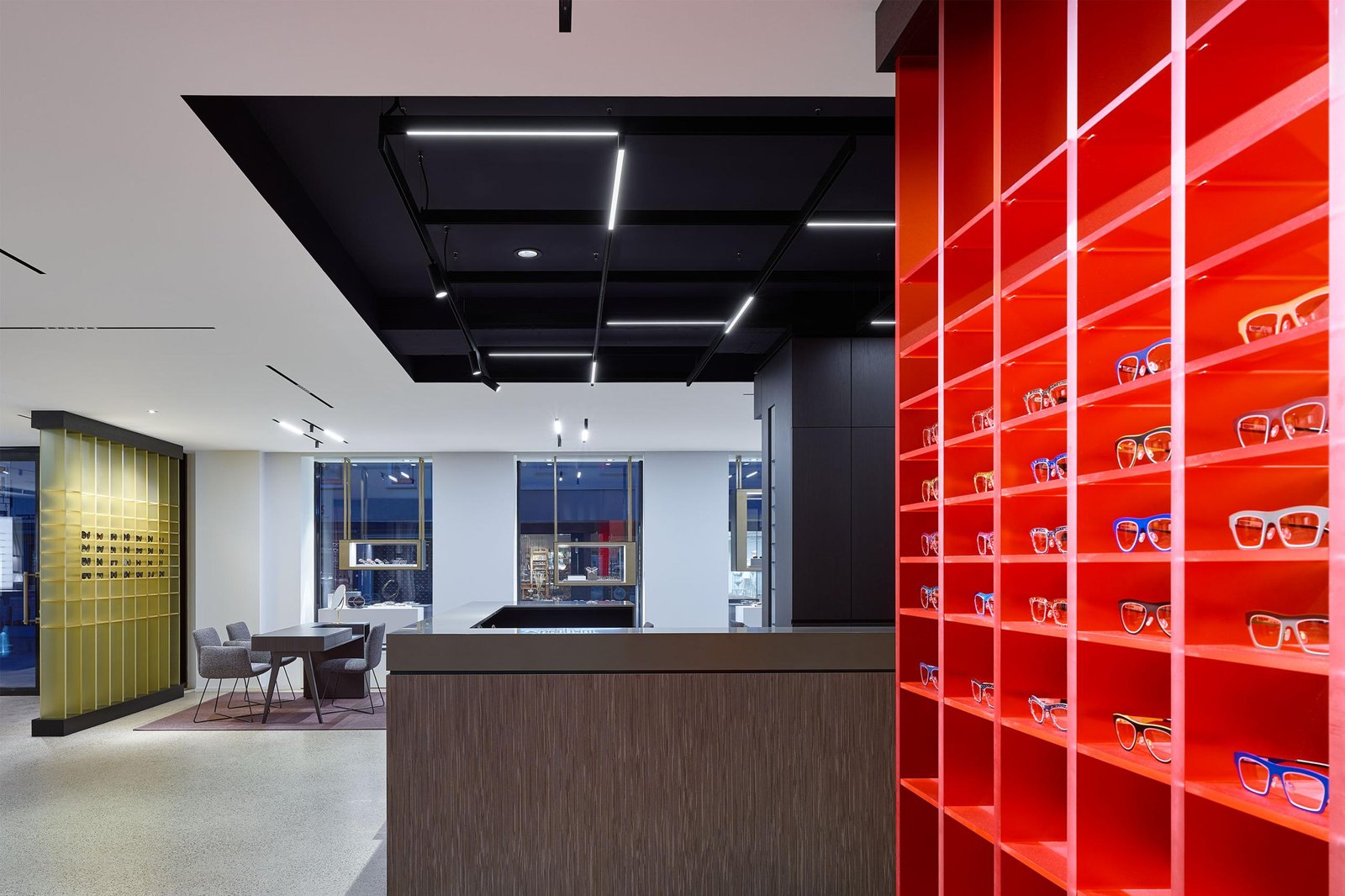 Ippolito Fleitz Group 的 Hunke 眼镜