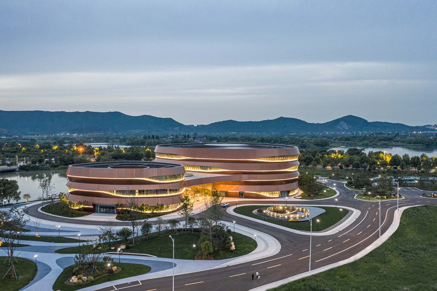 湖州城市规划展览馆 / Perkins and Will