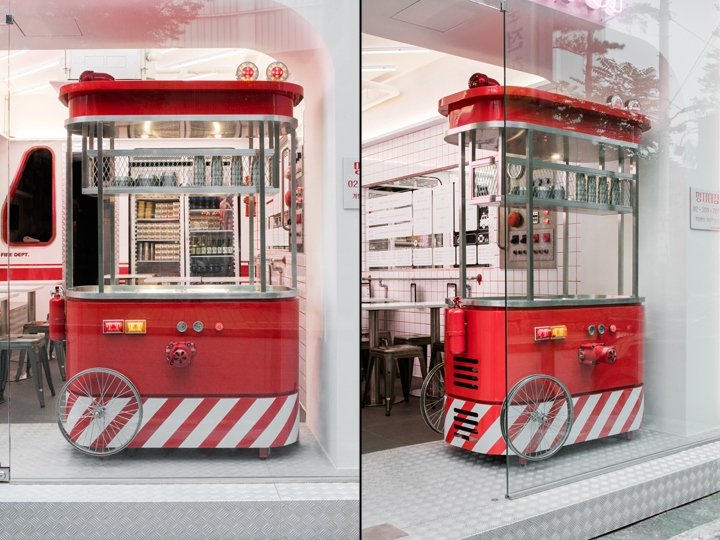 Hwanan Tteok-bbokki 摊位由 Flymingo Design 设计，韩国首尔