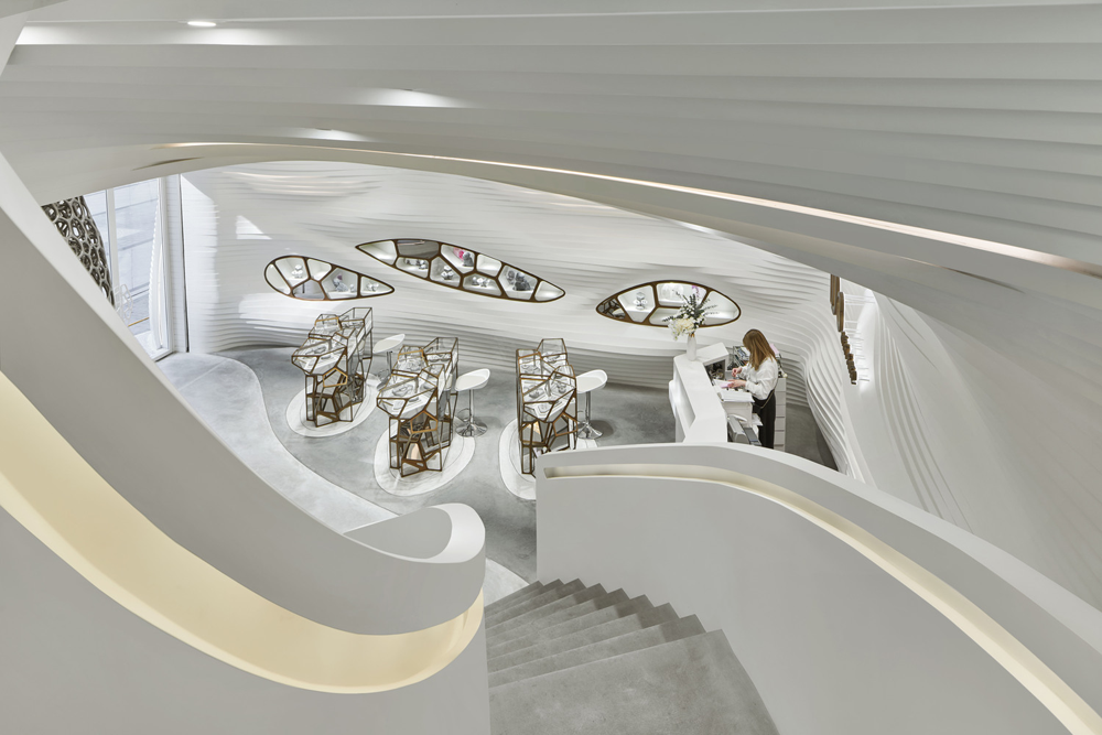 AntiStatics Architecture 与岳敏君一起做艺术家商店