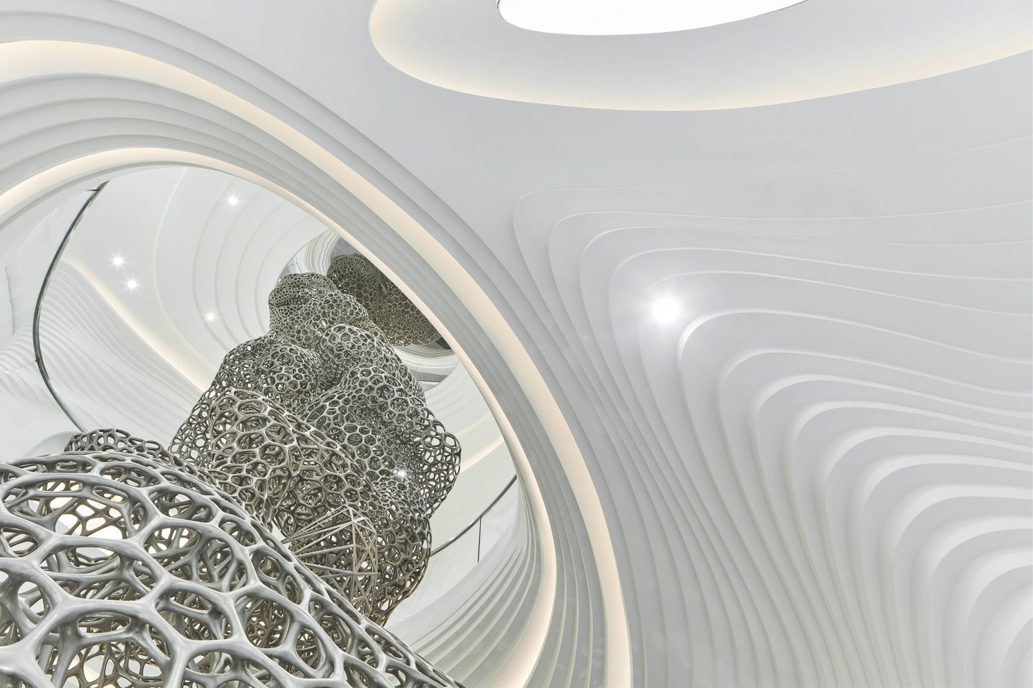 AntiStatics Architecture 与岳敏君一起做艺术家商店