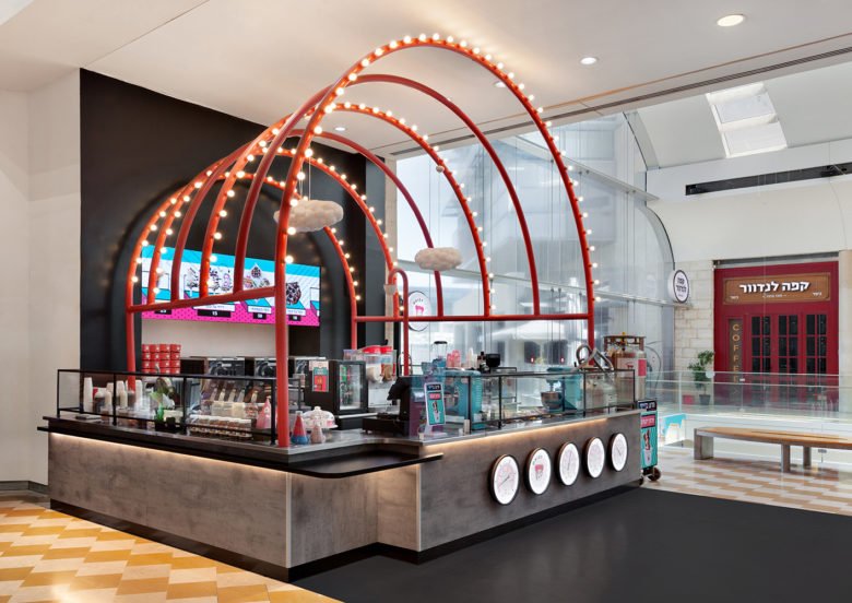 Daisy - 莫迪因购物中心的冰淇淋摊 Daisy - 莫迪因购物中心的冰淇淋摊