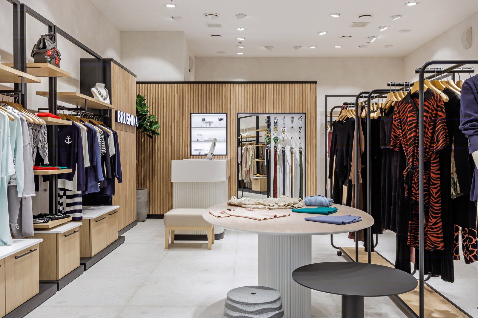 塔蒂亚娜·卡赞采娃 (Tatiana Kazantseva) 拍摄的俄罗斯南部（索契）的 Brusnika