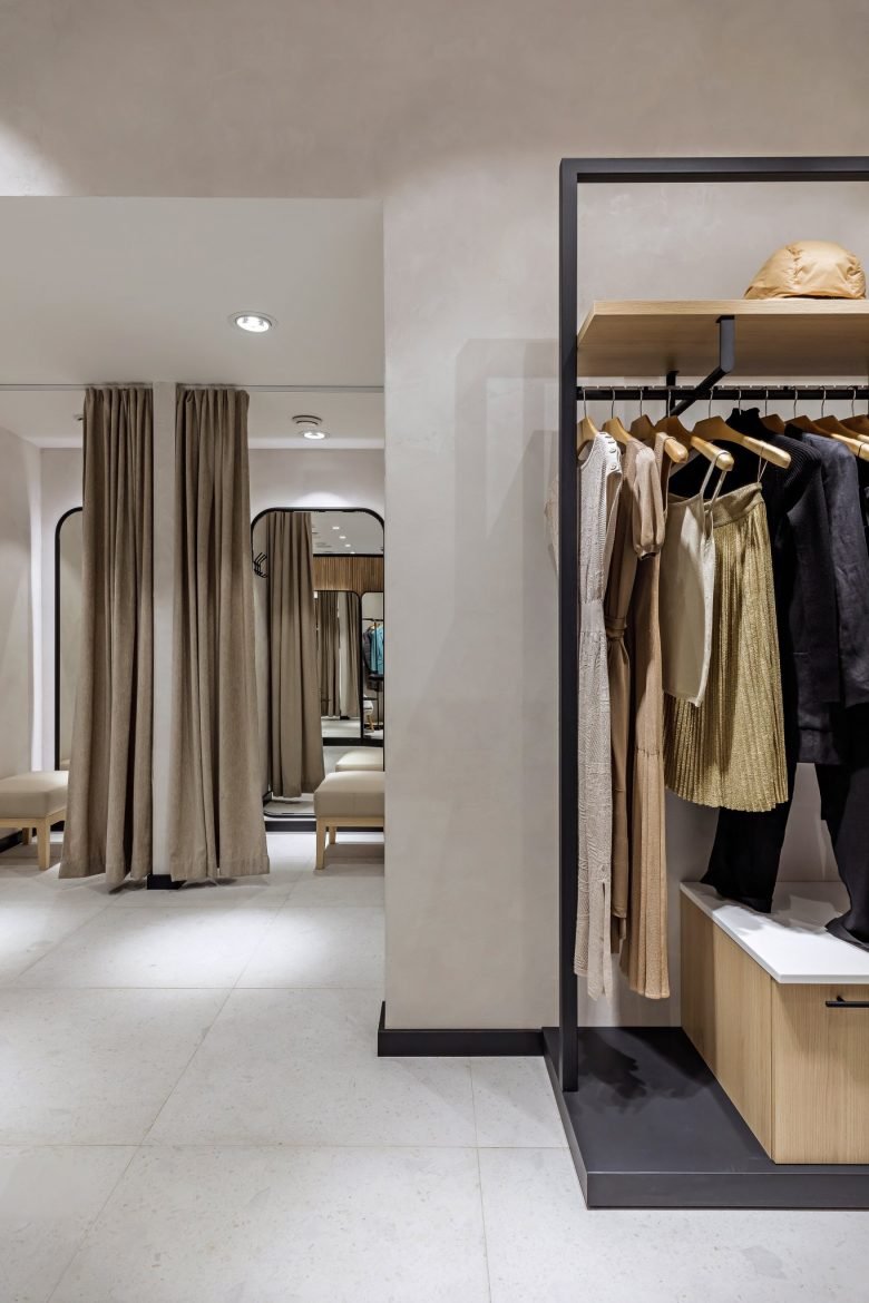 塔蒂亚娜·卡赞采娃 (Tatiana Kazantseva) 拍摄的俄罗斯南部（索契）的 Brusnika