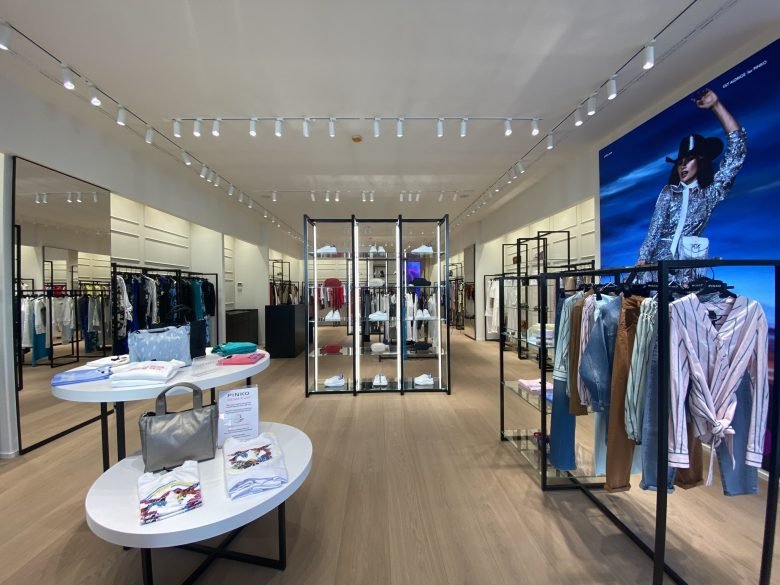 Pinko 塞拉瓦莱·斯克里维亚商店