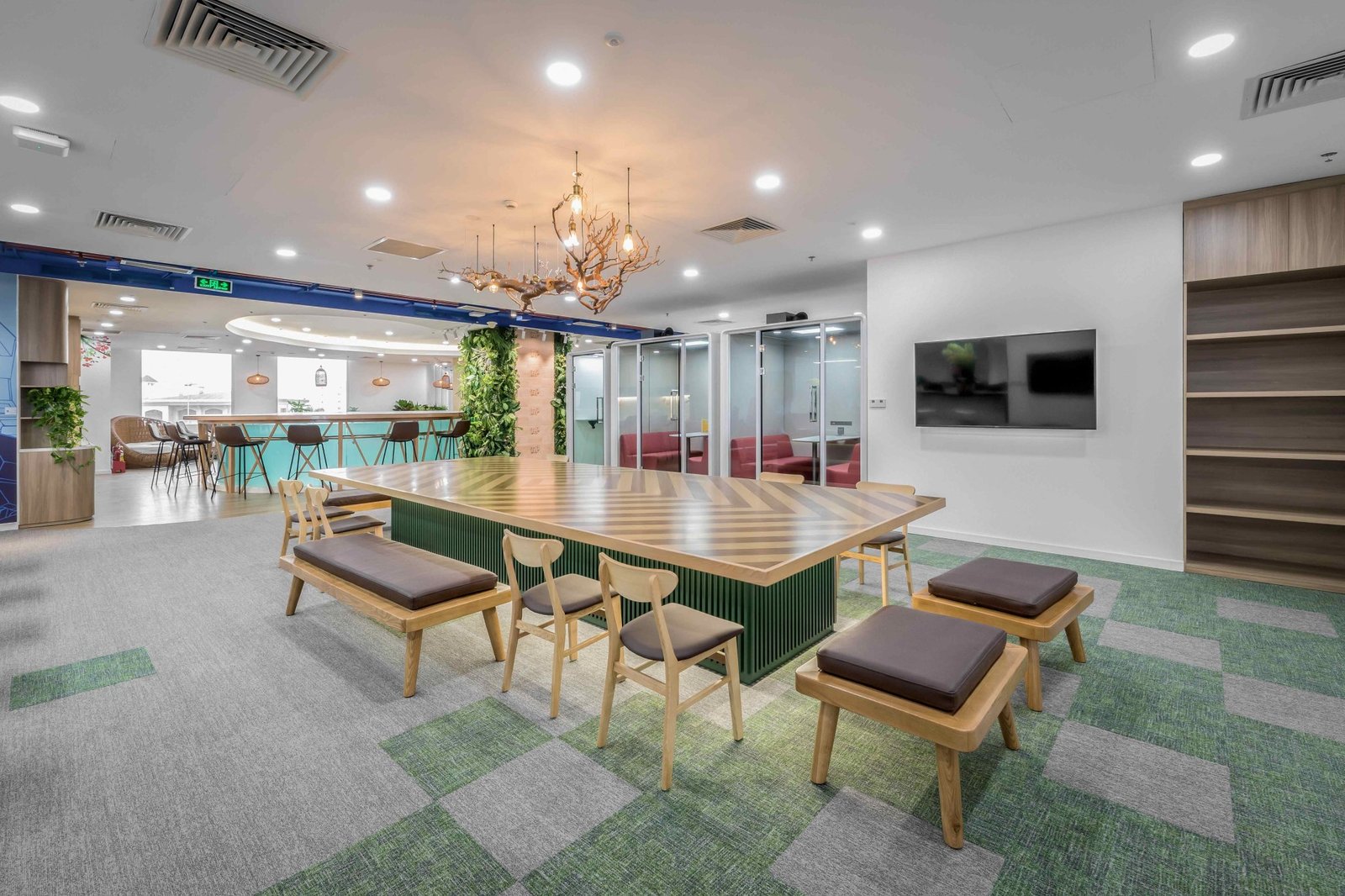 Vacons Architects 设计的孩之宝办公室 Vacons Architects 设计的孩之宝办公室