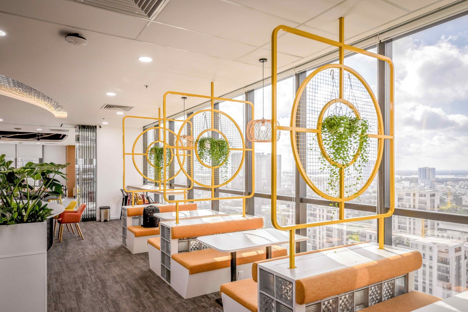 Cho Tot 办公室 / Vacons Architects