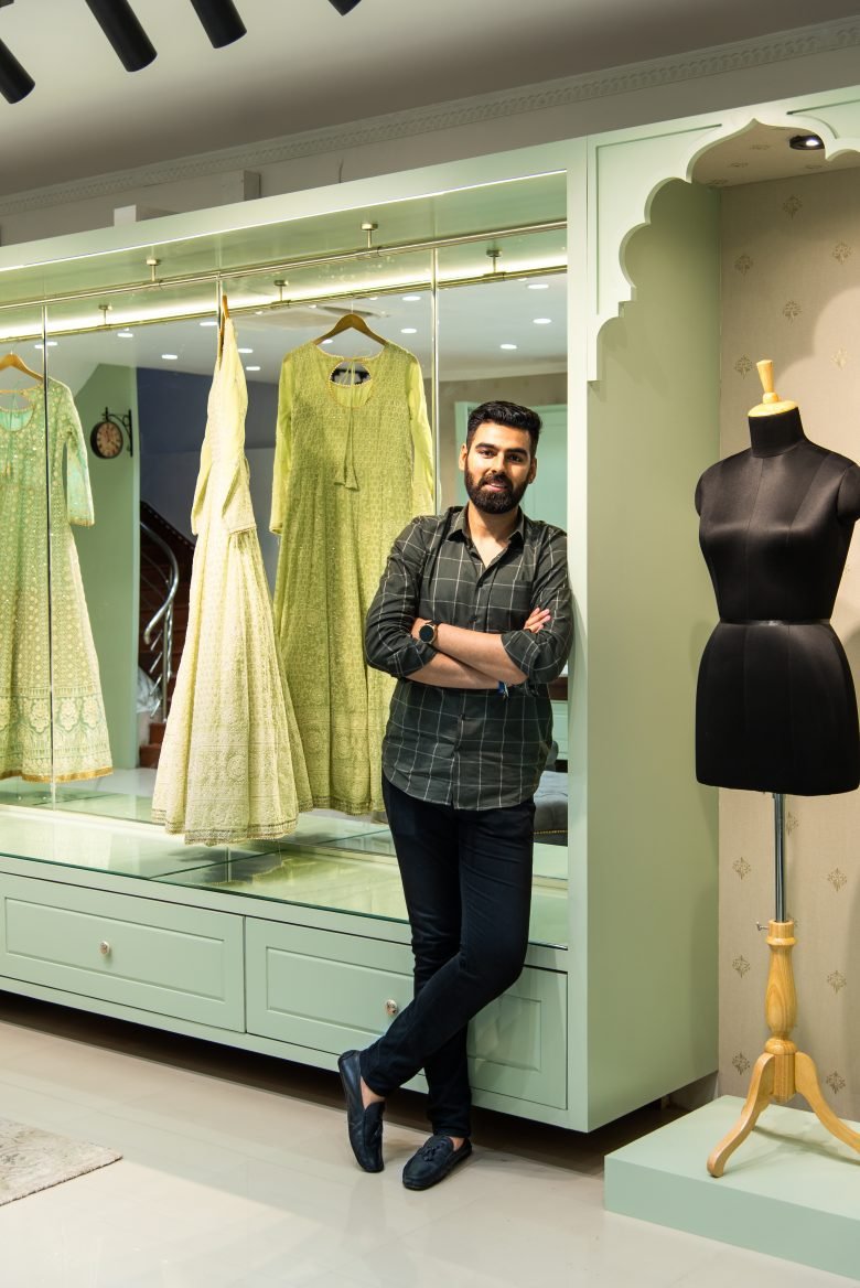 “QURBAT”——时尚工作室