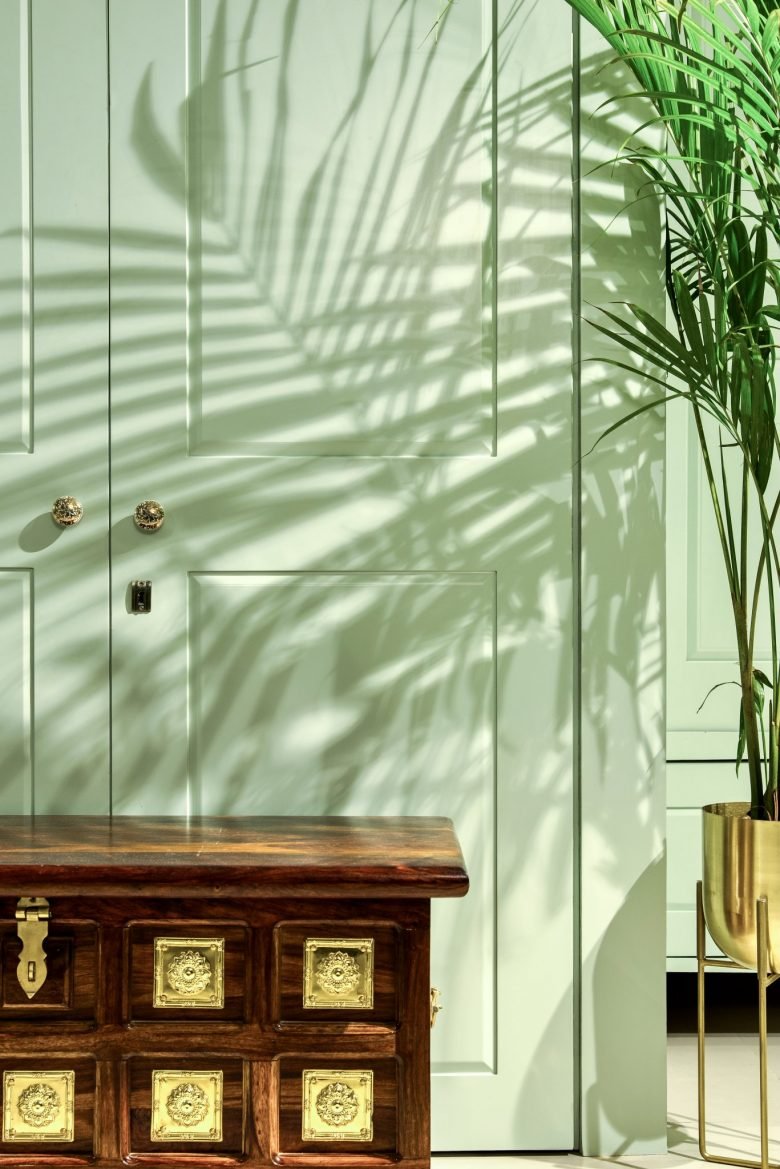 “QURBAT”——时尚工作室