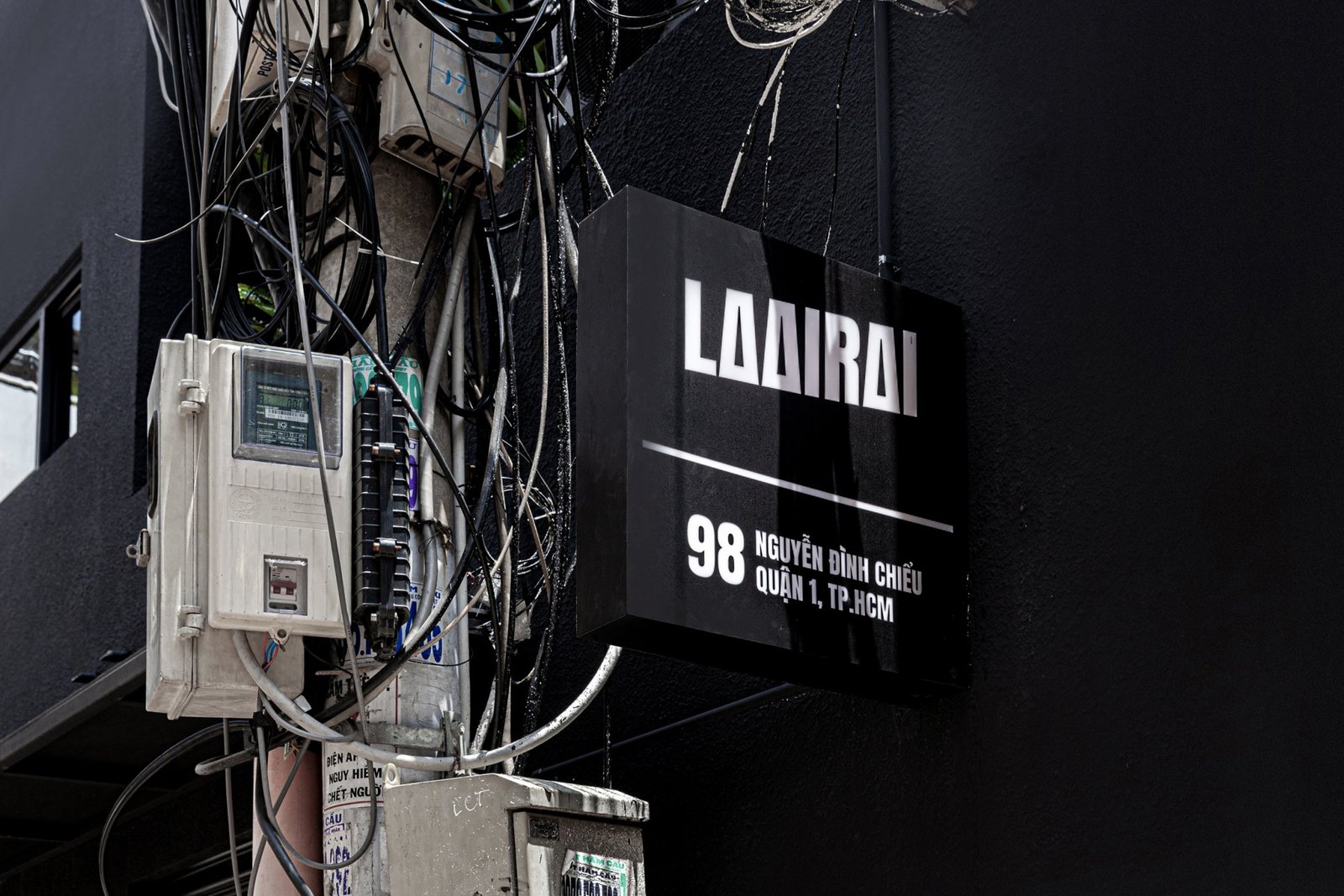 L.A.D Atelier 设计的 LAAIRAI 餐厅 L.A.D Atelier 设计的 LAAIRAI 餐厅