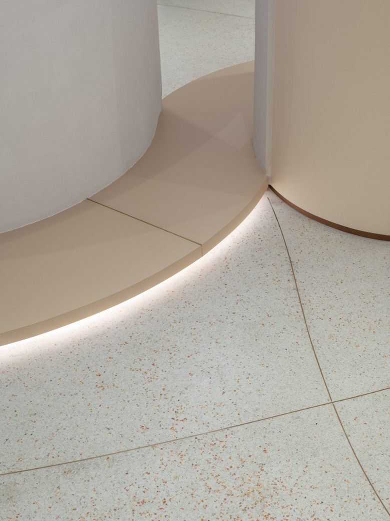 ALL DESIGN STUDIO 的奶油精品店