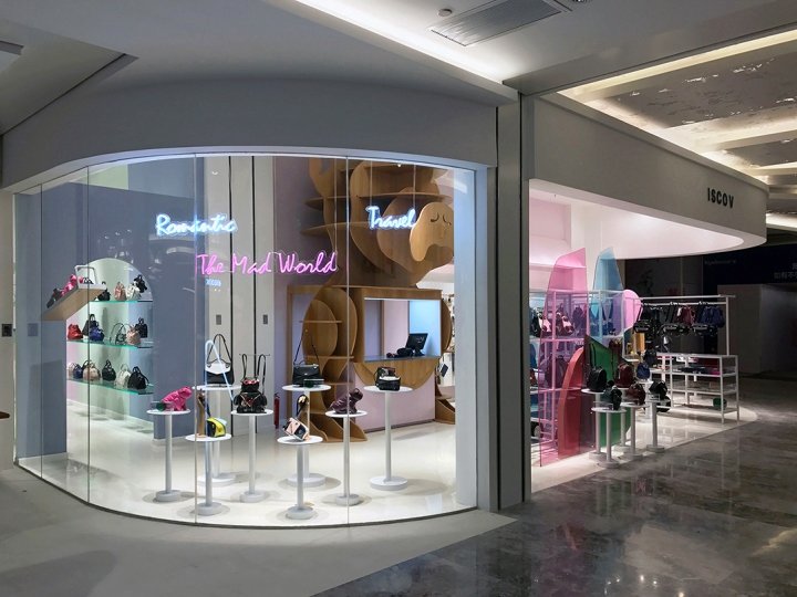 GLADC 工作室设计的 ISCOV 快闪店，中国成都