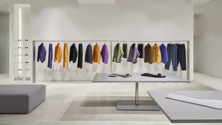 ISSEY MIYAKE GINZA store by Tokujin Yoshioka