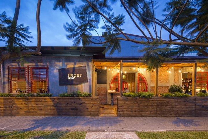 Impar 餐厅由 Esny Martin Design 设计，圣何塞 – 哥斯达黎加