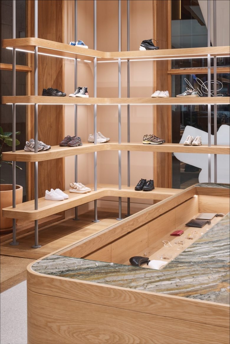 Akin Atelier 和 MarieToul 设计的 Incu 商店