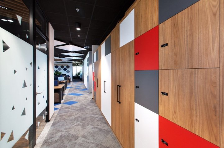 英格拉姆微型办公室由 BIT CREATIVE Barnaba Grzelecki 设计，华沙 – 波兰