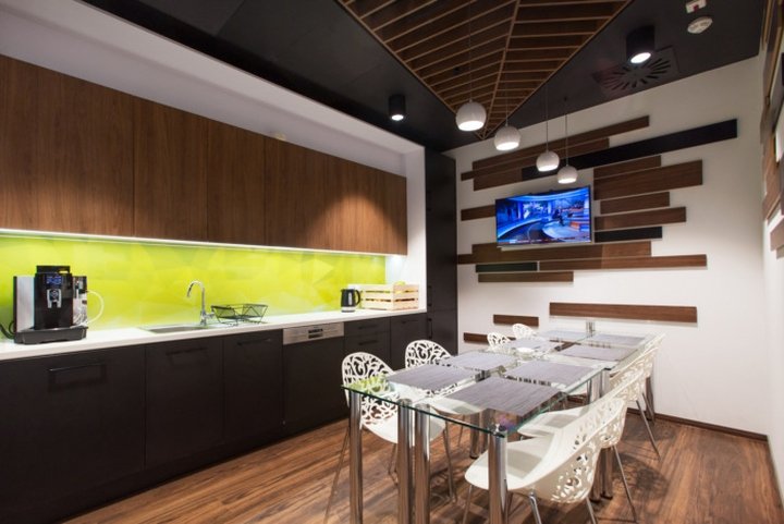 英格拉姆微型办公室由 BIT CREATIVE Barnaba Grzelecki 设计，华沙 – 波兰