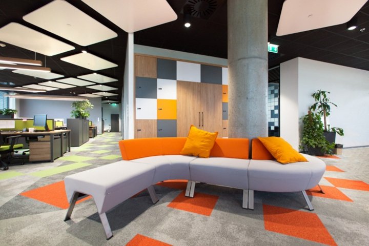 英格拉姆微型办公室由 BIT CREATIVE Barnaba Grzelecki 设计，华沙 – 波兰