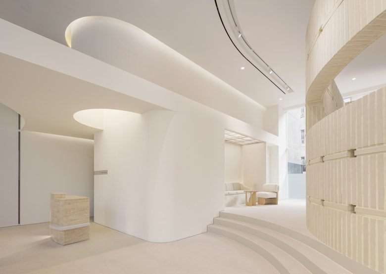 FLYmingo 的内部信号休息室诊所