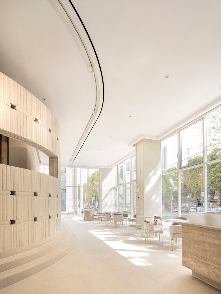 FLYmingo 的内部信号休息室诊所