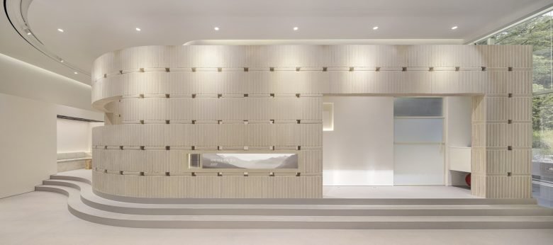 FLYmingo 的内部信号休息室诊所