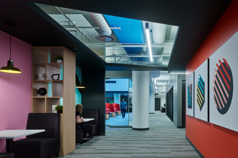 InnerWorkings 办公室，作者：Eckenhoff Saunders