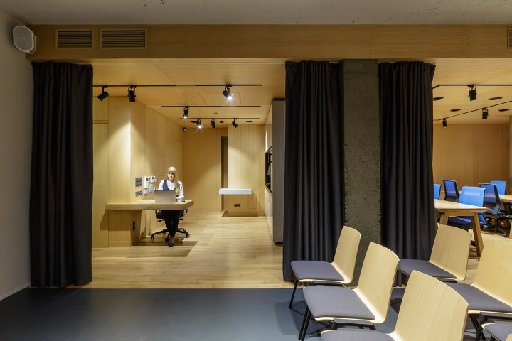 Intellect HUB 联合办公会议空间，作者：Michael Samoriz，伊万诺 - 弗兰科夫斯克 – 乌克兰