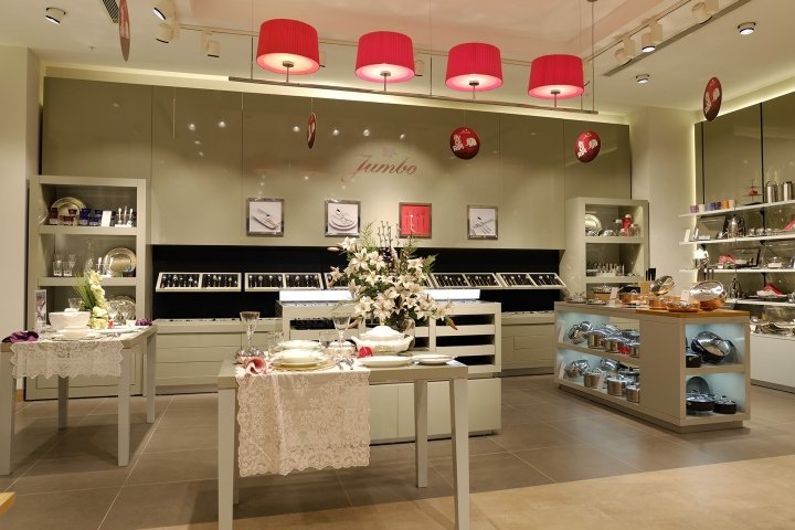 YK Mimarlık 的 Istinyepark Karaca 商店，土耳其伊斯坦布尔