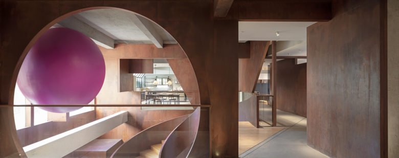 J+ 艺术空间由 V2GETHER 设计