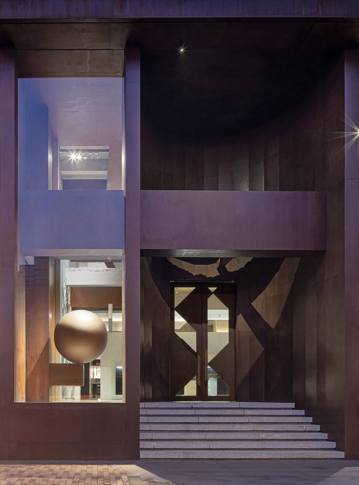 J+ 艺术空间由 V2GETHER 设计